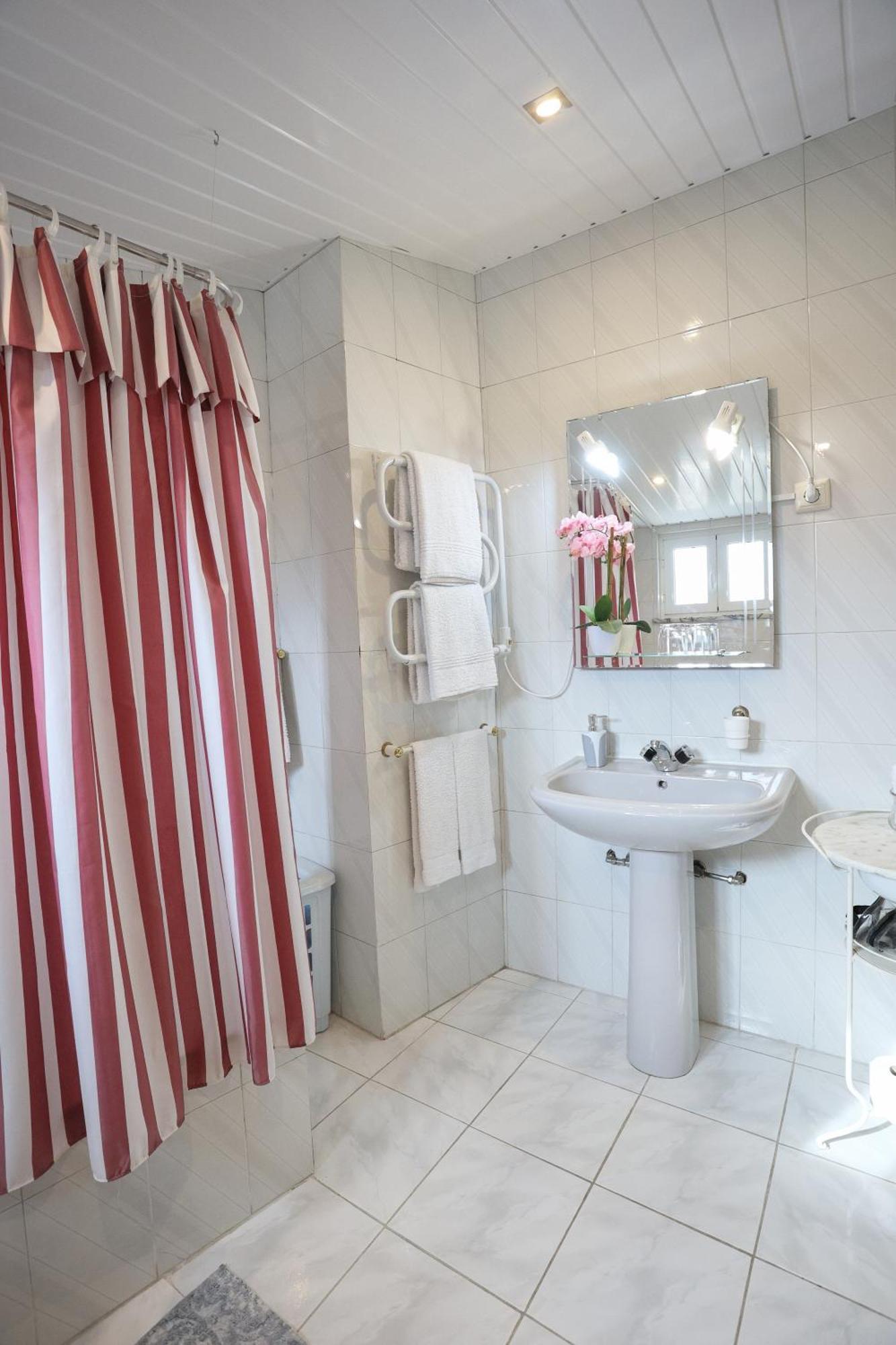 Casa Aguarela, Estilo Familiar Na Serra Da Estrela Holiday home Sao Romao